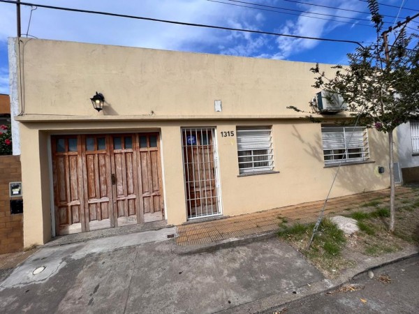 CASA EN VENTA 5 DORMITORIOS